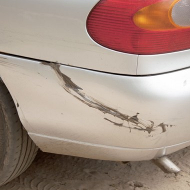 Comment reparer tole voiture